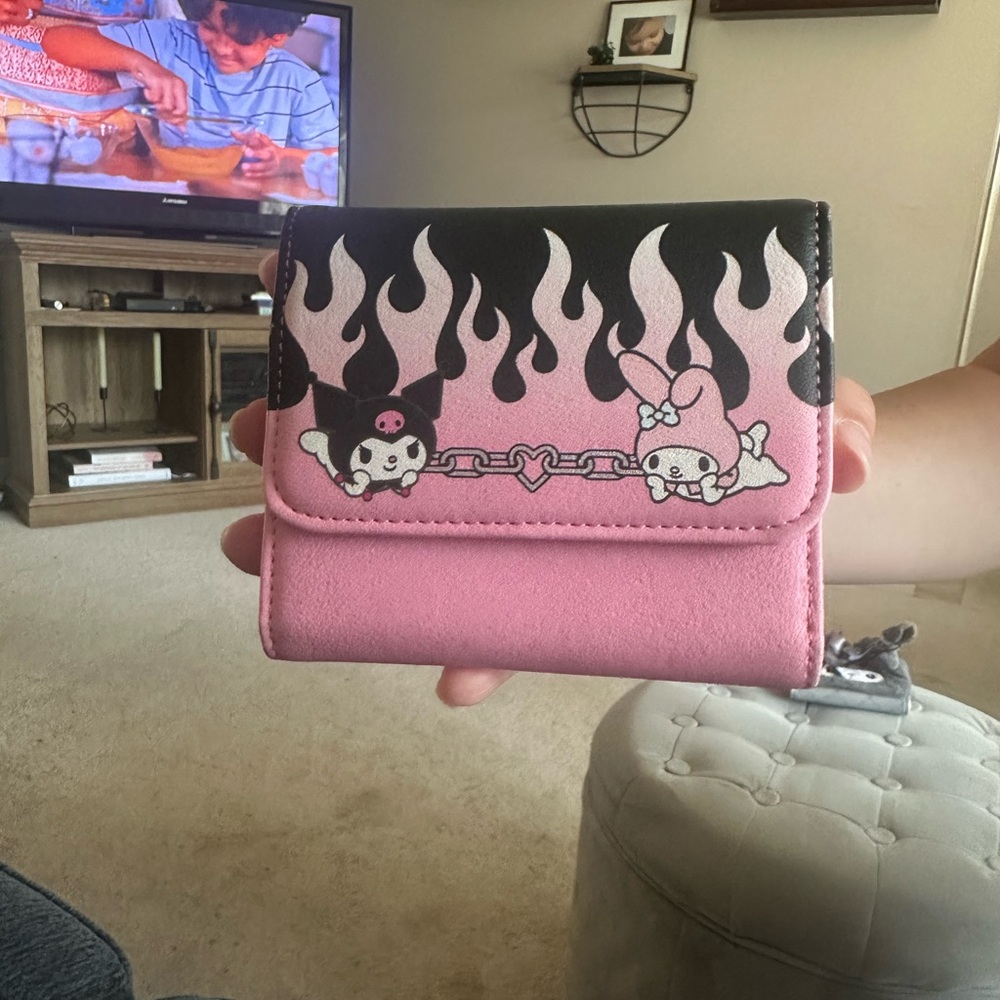 Cute Kuromi and My Melody Wallet in Pink and Black - Picture 2 of 5